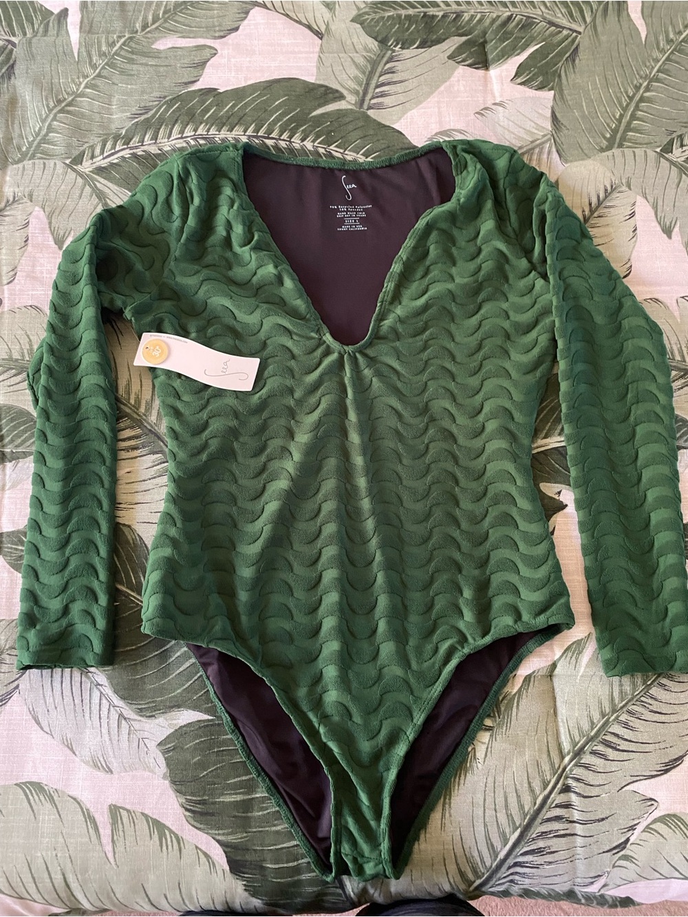 Seea Valentina Long-Sleeve One-Piece Swimsuit Green size L